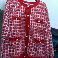Maglione rosso e bianco  aperto sul davanti