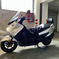 Suzuki Burgman 200 - UH200 MY2018