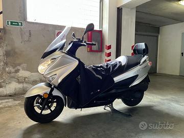 Suzuki Burgman 200 - UH200 MY2018