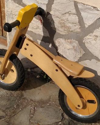 Bici in legno senza pedali
