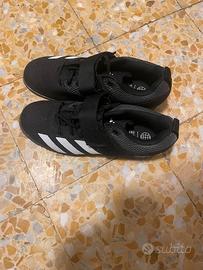 Adidas powerlift 5 nere