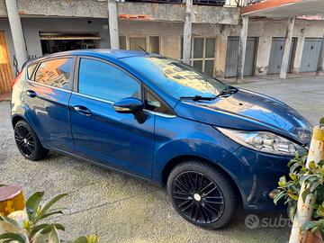 Ford Fiesta benzina