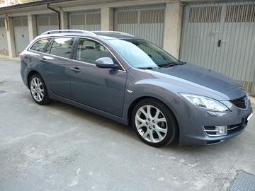 MAZDA 6 Luxury leggi bene