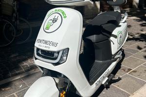 Scooter elettrico sunra