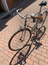 Bicicletta d’epoca da uomo.