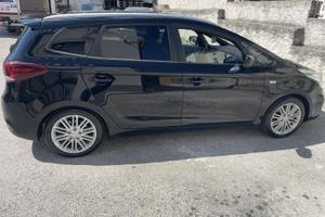 Kia Carens IV serie 1.7 diesel 141 cv automatica