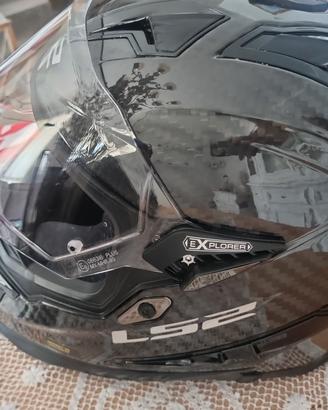 LS2 Explorer Carbon MX701
