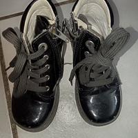 stivaletti nero lucido