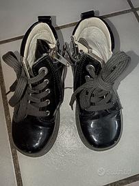 stivaletti nero lucido