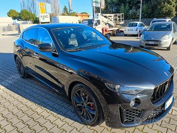 Maserati Levante V6 Diesel 275 CV AWD Gransport