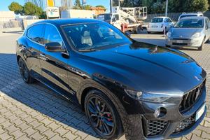 Maserati Levante V6 Diesel 275 CV AWD Gransport