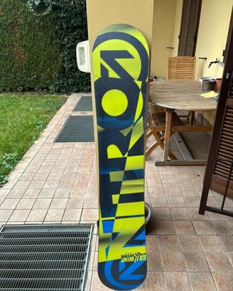 Tavola da snowboard nitro subzero gullwing
