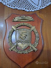 crest del COMSUBIN, il Comando Raggruppamento Suba