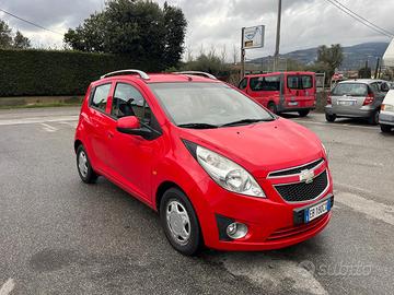 Chevrolet spark 2010 benzina