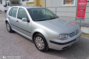 Volkswagen Golf 1.6 cat 5 porte 102cv