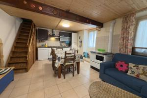 CASA SEMINDIPENDENTE A CASTELLO DELL'ACQUA