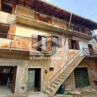 PORZIONE DI CASA CON 2 APPARTAMENTI