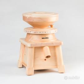 Mulino con macine in pietra