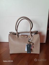 borsa guess
