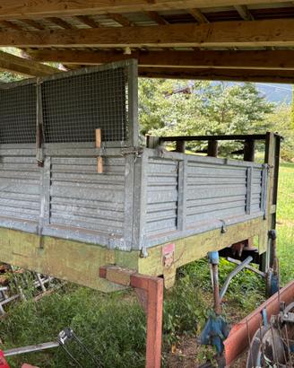 Spandiletame Scarrabile RIOLA per Motoagricola