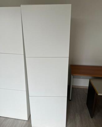 Mobile bianco