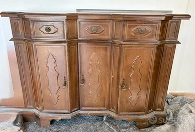 Credenza bassa in stile classico