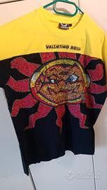 maglietta e cappello 