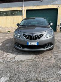 Lancia ypsilon Gold 2023