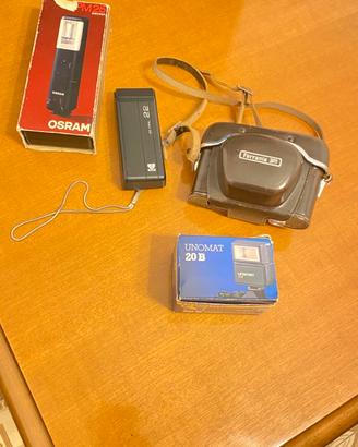 Micchine fotografiche vintage con flash