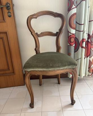 Coppia di sedie in legno e velluto verde