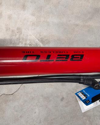 Pompa a pavimento beto jetair per tubeless 160 psi