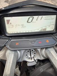 MV Augusta Stradale 800
