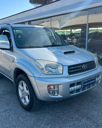 Toyota RAV 4 RAV4 2.0 Tdi D-4D cat 3 porte Sol