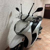 Honda sh 350