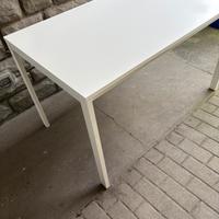 Tavolo bianco