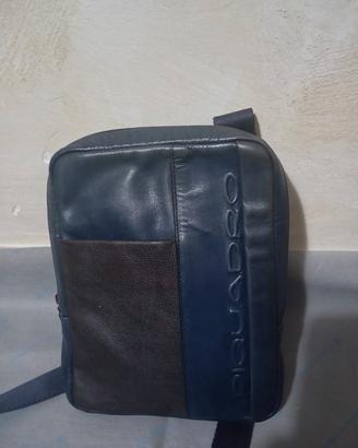 borsello Piquadro blu in pelle 
