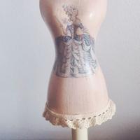 manichino portagioielli 