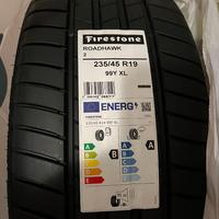 N°4 Firestone Roadhawk 2 235/45 R19 NUOVI