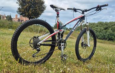 bicicletta mtb trek 