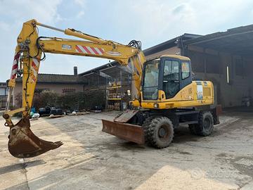 Escavatore Gommato Komatsu PW160