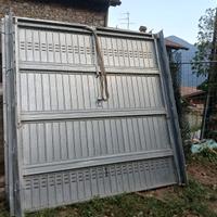Porta portone basculante per box garage serranda
