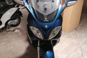 Scootere Piaggio X9 Evolution 2003 200 cc