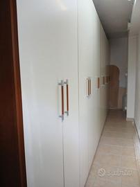 Due armadi come nuovi