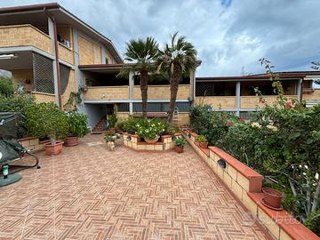 Villetta in residence con piscina