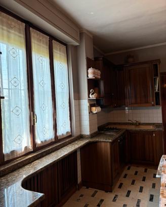 Cucina componibile ad angolo