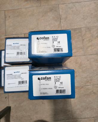 Rivetti in alluminio di varie misure 