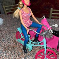 Set Barbie con scooter,bicicletta e Barbie inclusa