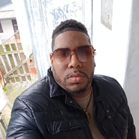 Ha svolto vari lavori