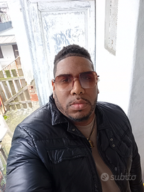 Ha svolto vari lavori