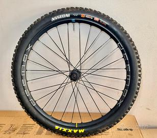 Coppia ruote Mavic Deemax 29" e 27,5"